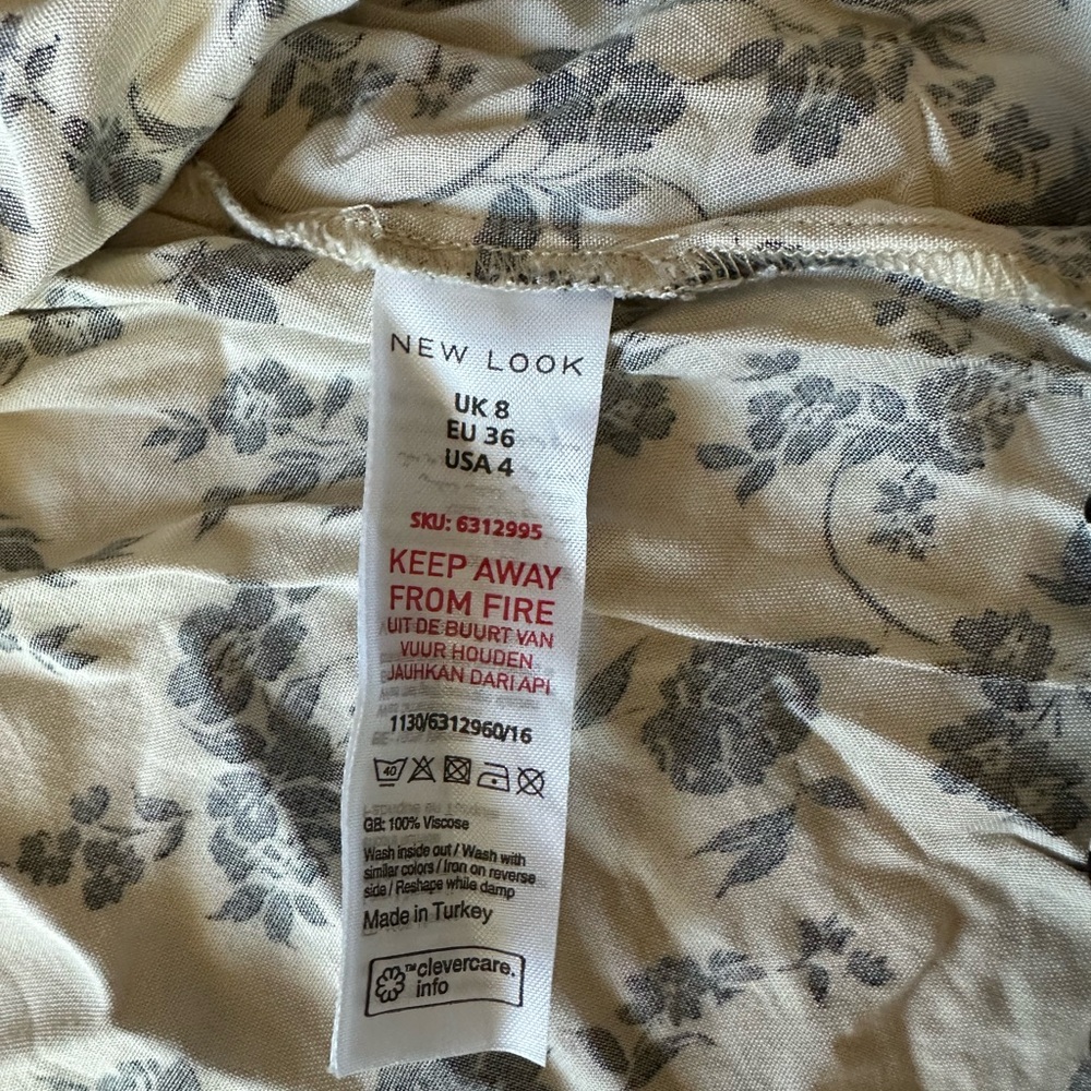 ๐บ 2/$20 New Look London black and white floral midi wrap skirt size 4 - Picture 4 of 8